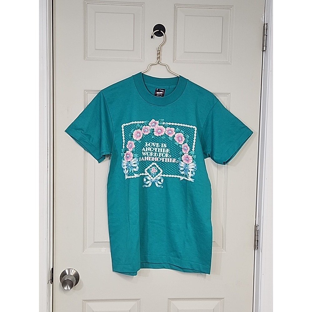 Love Is Another Word For Grandmother Sz M Vtg T-Shirt Fruit Of The Loom Best USA